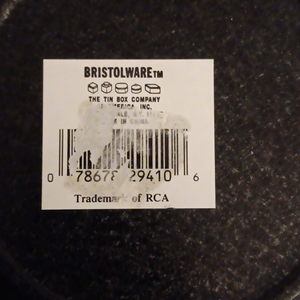 Vintage Victor His Master's Voice RCA round 5-inch tin canister - Picture 3 of 5